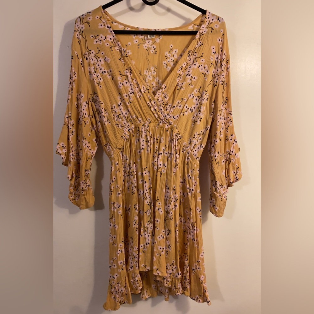 Billabong dress size Large